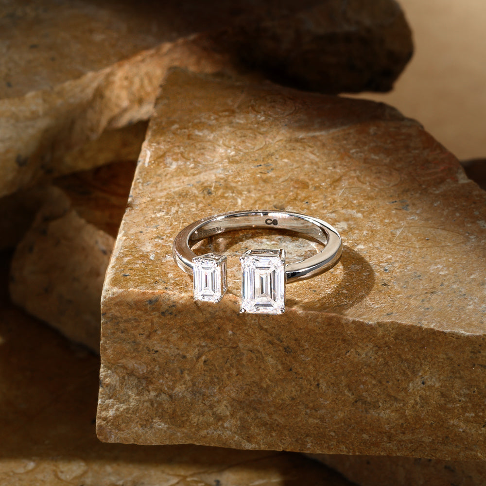 Emerald Spark Diamond Ring