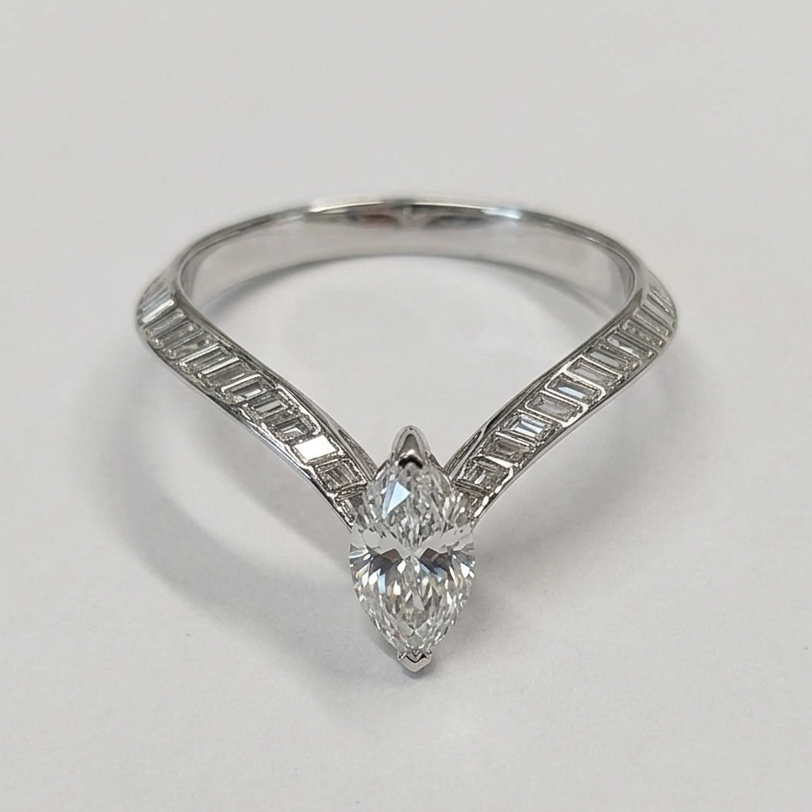 The6C Marquise Petal Solitaire Ring (White Gold)