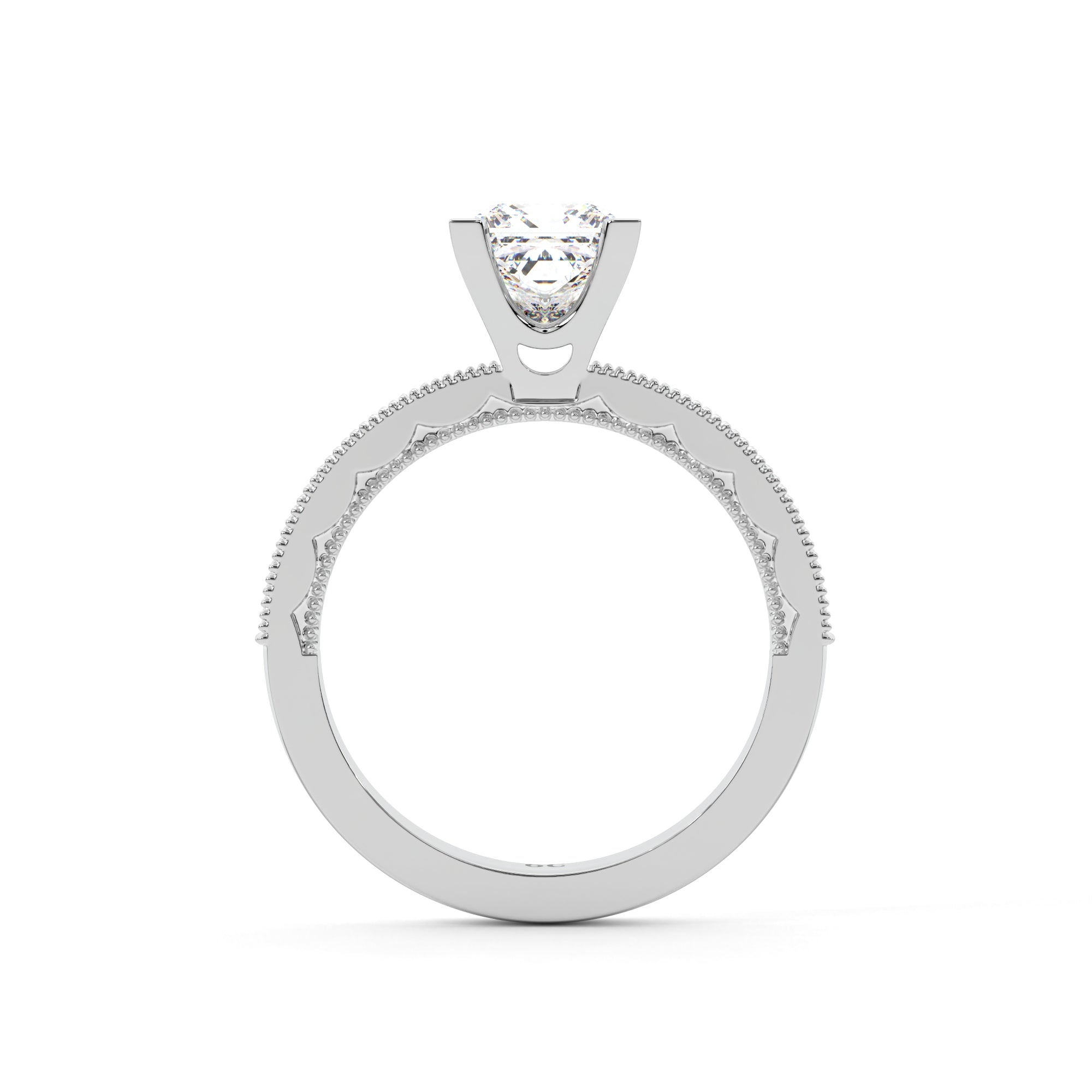 Luxurious & Glamorous Solitaire Ring