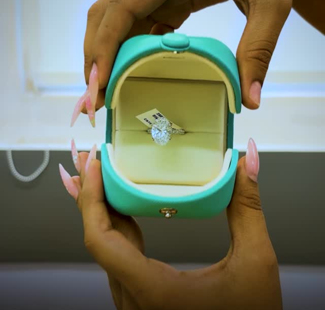 Choose an Ideal Lab grown Diamond Wedding Ring for Brides