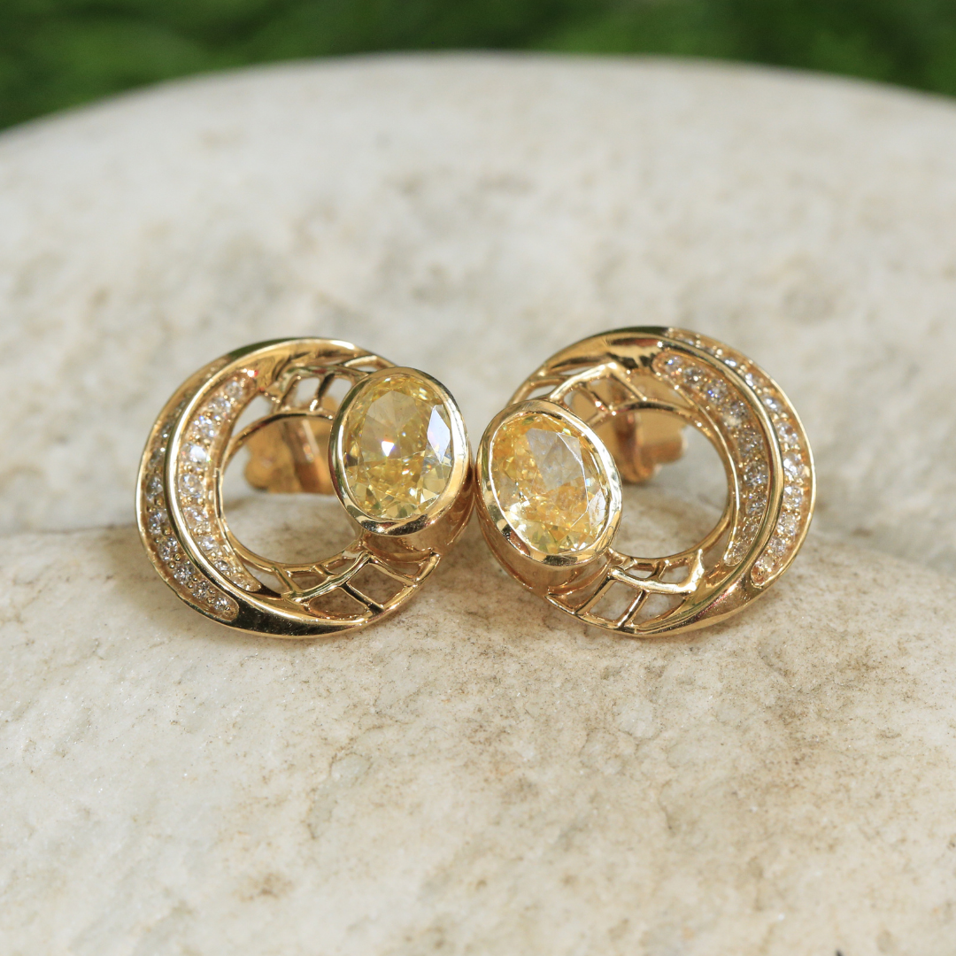 Delicate Crescent Moon Studs (Yellow Gold)